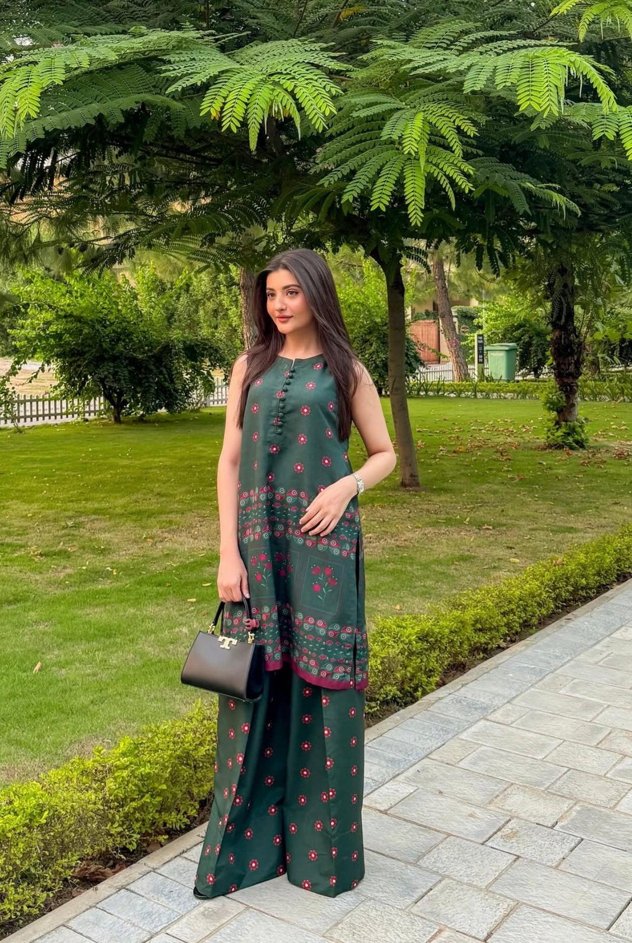 Emerald Rose (Stitched 2-Piece)